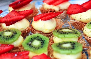 desertes - kadaif with patisyer and fruits