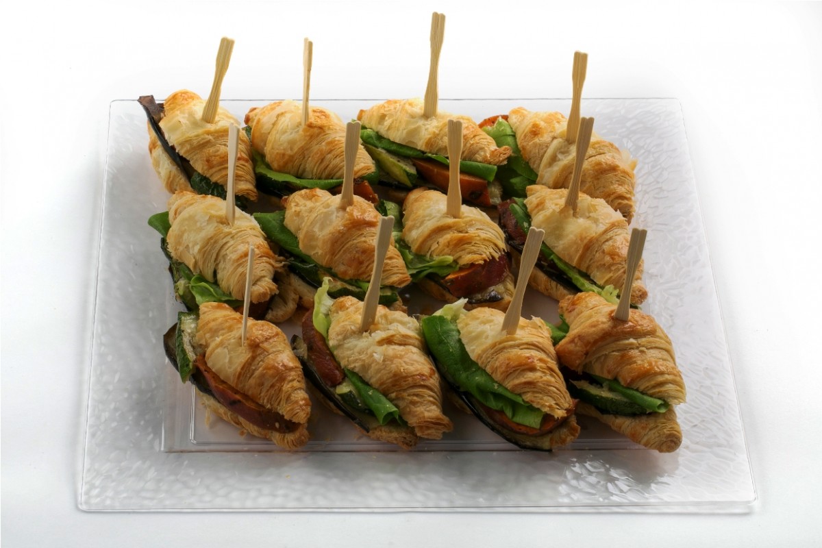 mini croason with antipasty ant olive tapanad